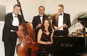 Swingový orchestr „Broadway“ je díky své specializaci žádaným kvalitním hudebním doplňkem večeří, banketů a recepcí… Swingový orchestr „Broadway“ je díky své specializaci žádaným kvalitním hudebním doplňkem večeří, banketů a recepcí…